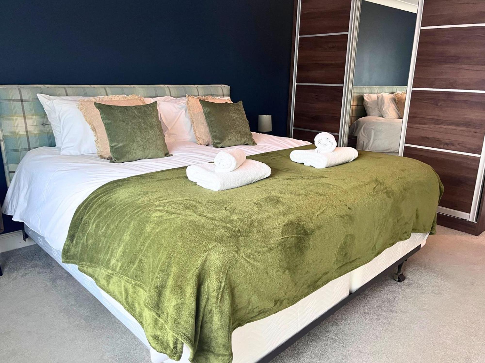 Jekyll'S On Hyde - Spacious Town House - Central Winchester - Free Parking, Sleeps 5 - By Xplus Stays Exterior foto